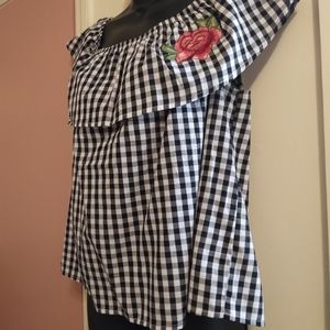 NWT Women's off shoulder  top